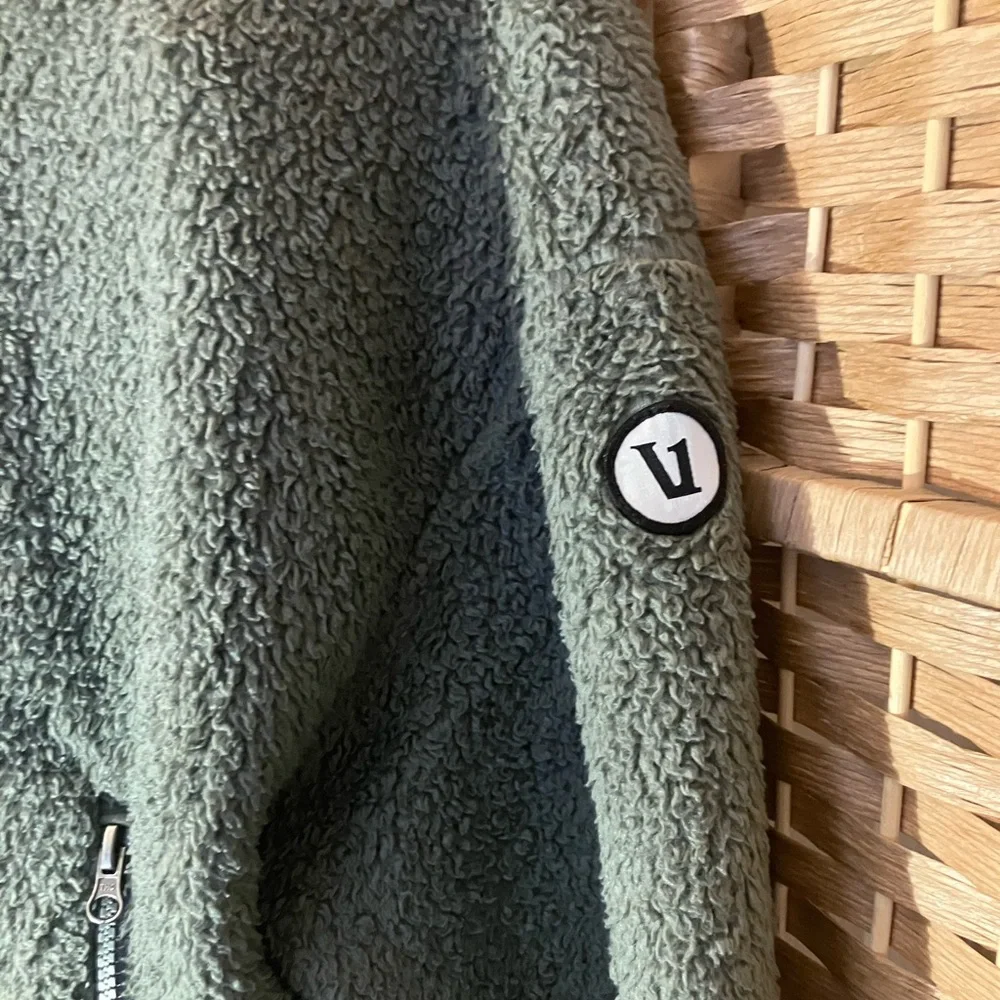 Vuori Cozy Sherpa Jacket - Picture 3 of 10